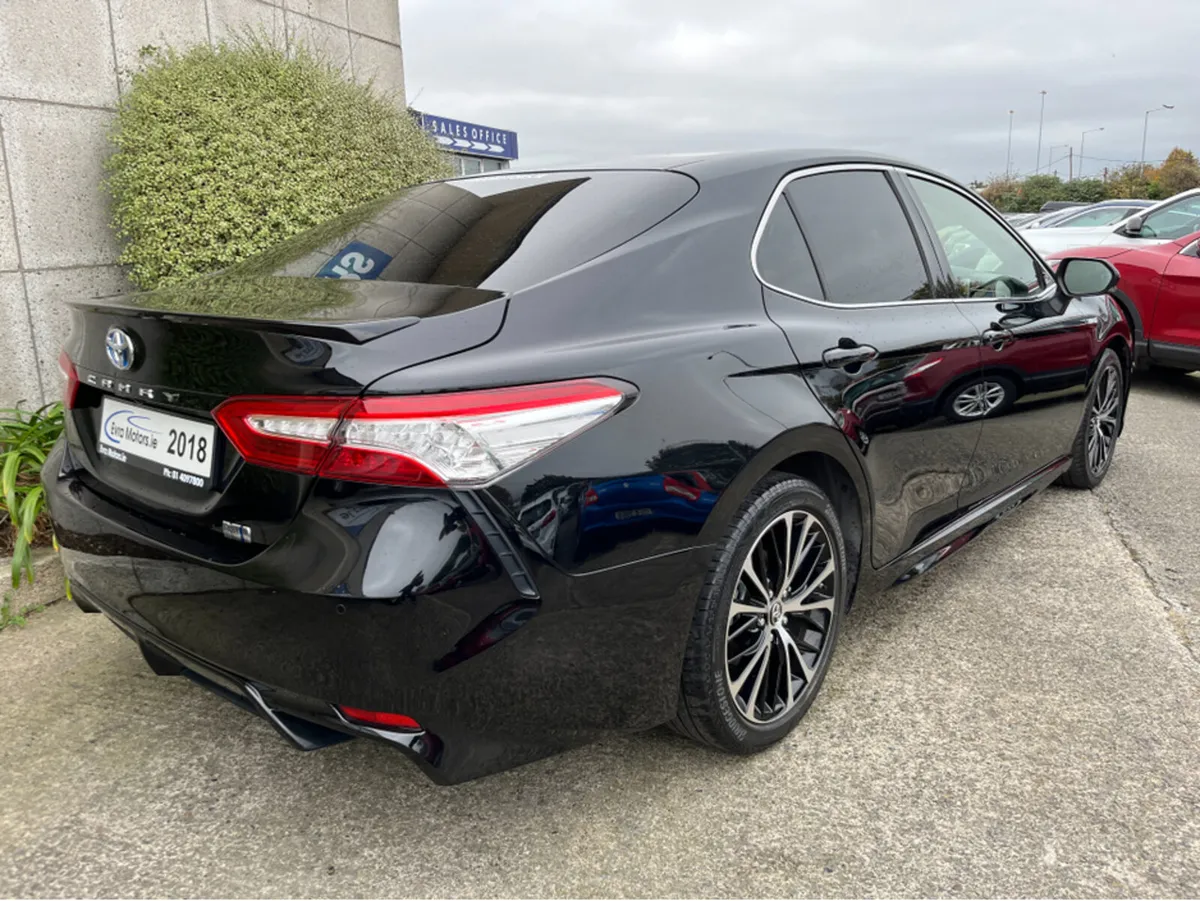 Toyota Camry WS AUTOMATIC HYBRID 2.5 PETROL //REVE - Image 4