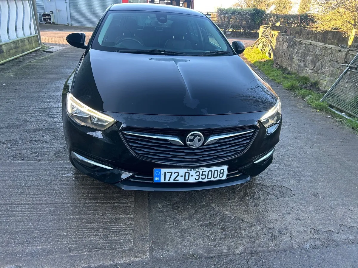 Vauxhall /Opel Insignia 2017/Automatic/Diesel - Image 1
