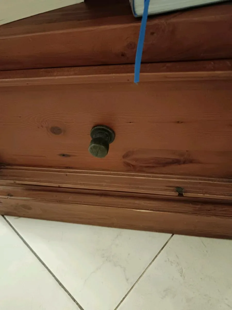 Rustic kitchen dresser - Image 1