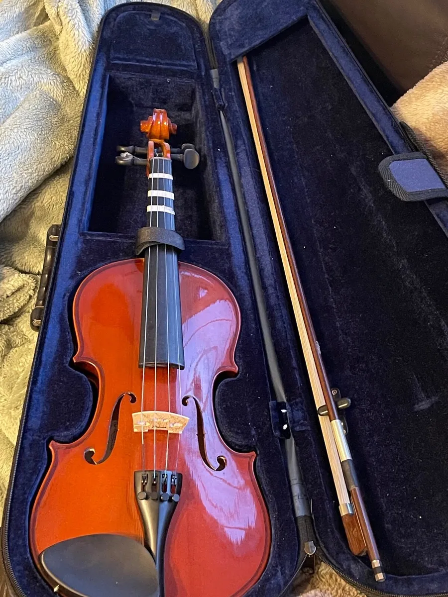 Full size fiddle - Image 1