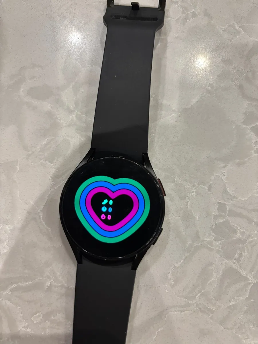 Samsung Galaxy Watch 4 - Image 3