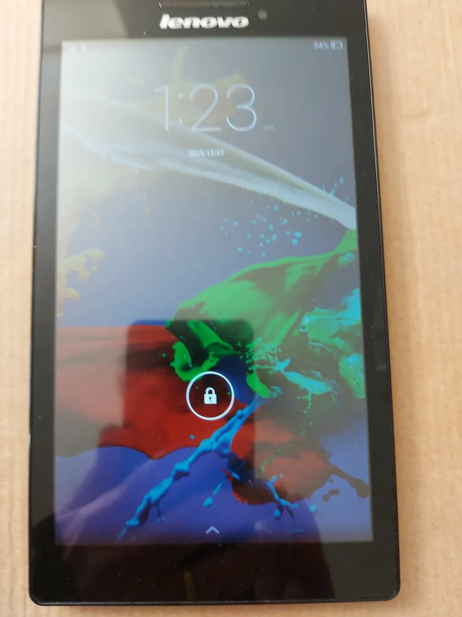 Lenovo Tab 2A7-20F, 16GB in excellent condition - Image 1