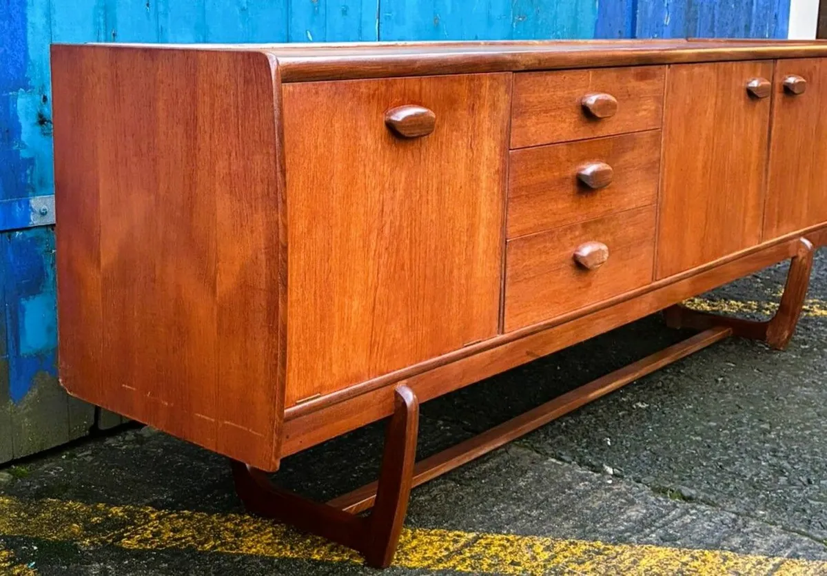 MID CENTURY SIDEBOARD - Image 2