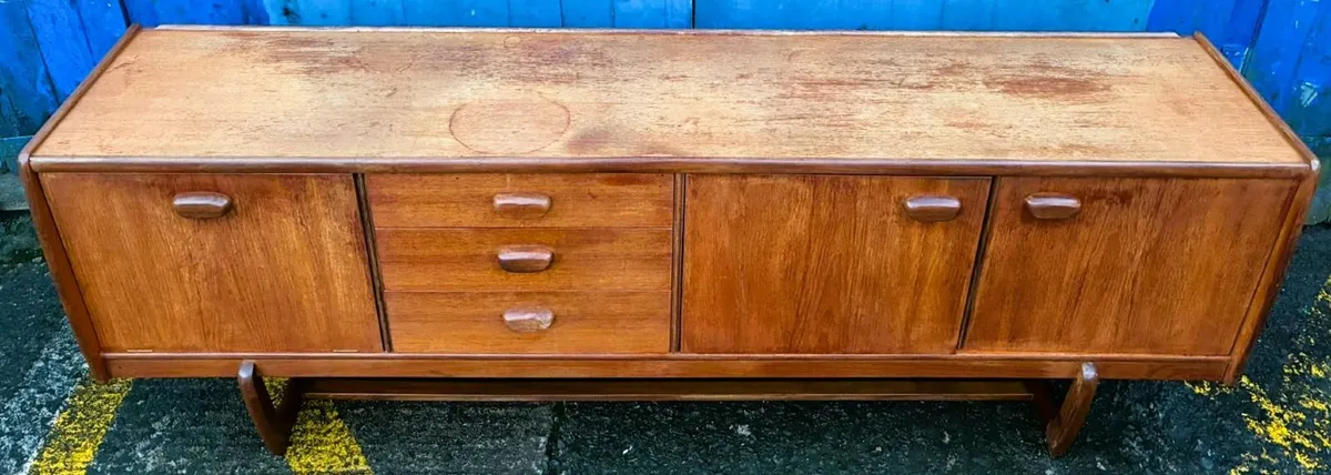MID CENTURY SIDEBOARD - Image 3