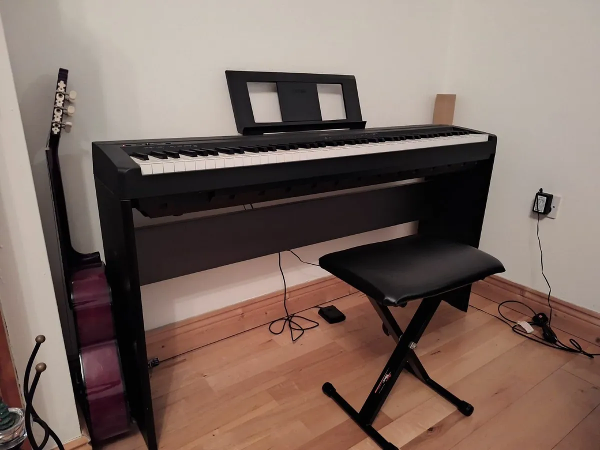 Yamaha P45 Piano incl stand and stool
