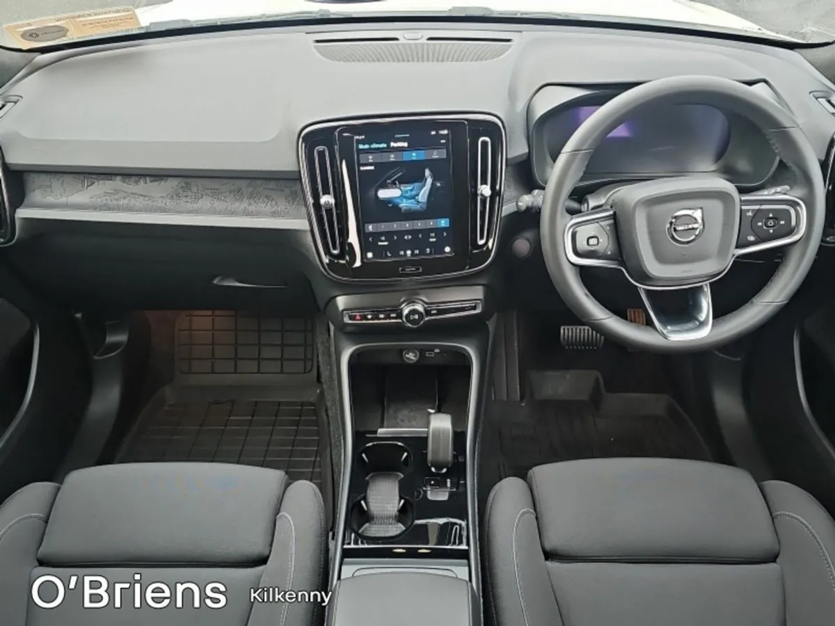 Volvo XC40 RECHARGE PLUS EXTENDED RANGE 238 BHP AU - Image 2