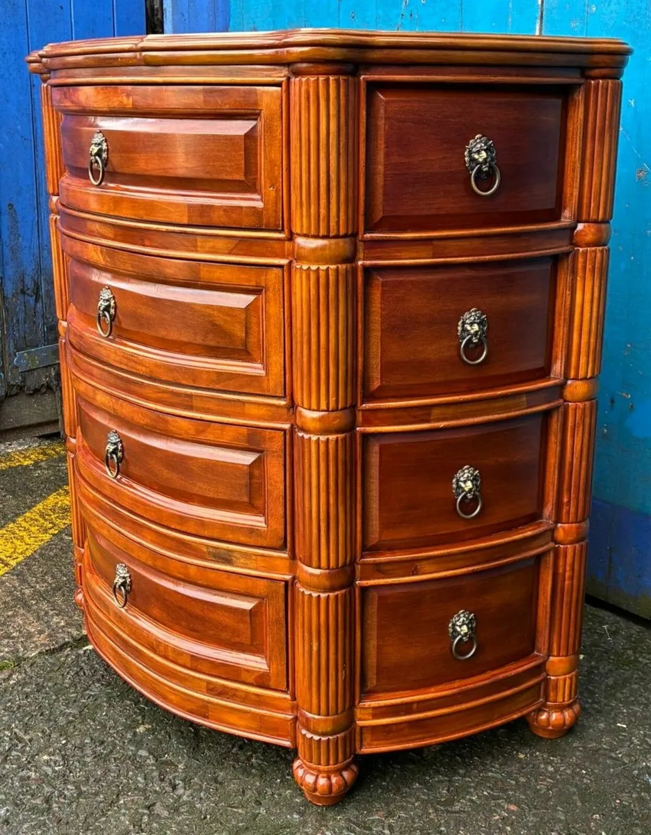VINTAGE BOW FRONT CHEST OF DRAWERS - Image 2