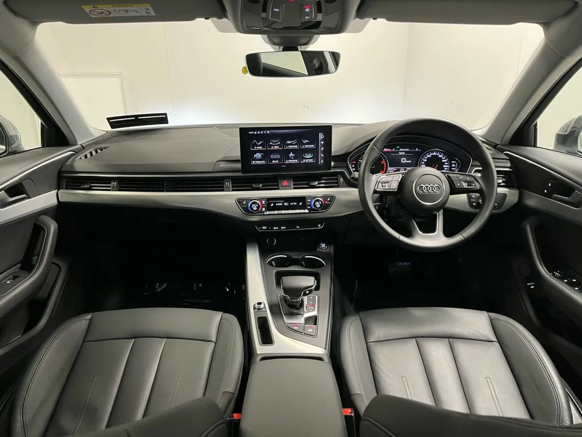 Audi A4 SE 35TDI 163HP - Reversing Camera - Climat - Image 4