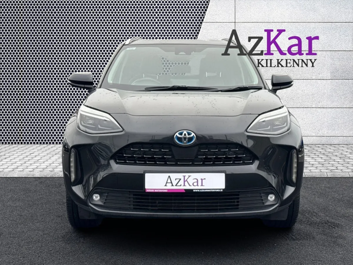 Toyota Yaris Cross 2022 EXCEL HEV AUTOMATIC HATCHB - Image 2