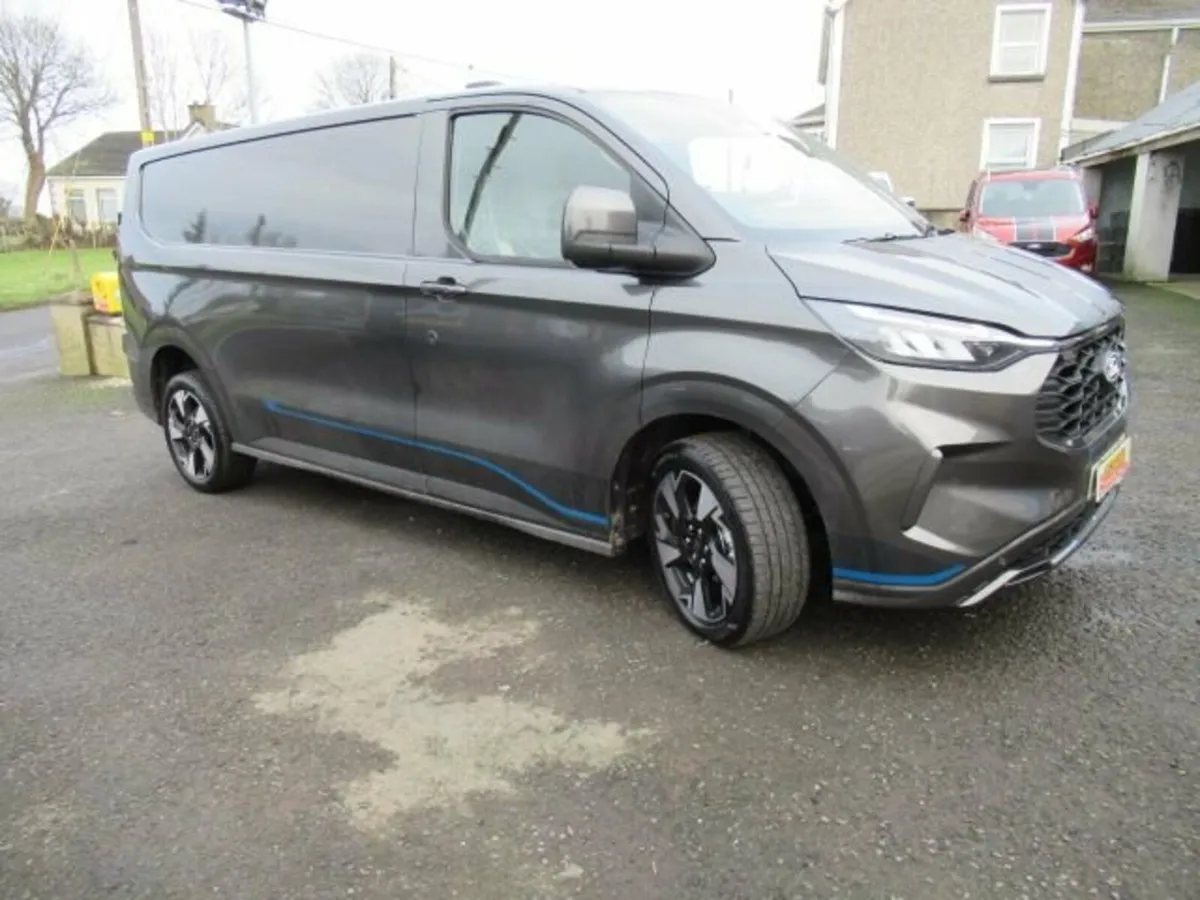 2.0 320 LWB EcoBlue Sport Panel Van 5dr Diesel Aut - Image 1
