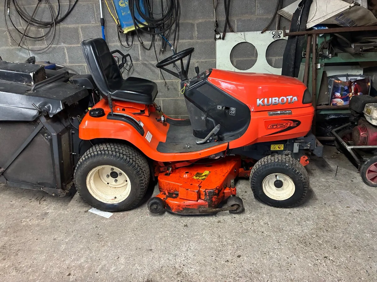 Kubota Ride on lawnmower - Image 1