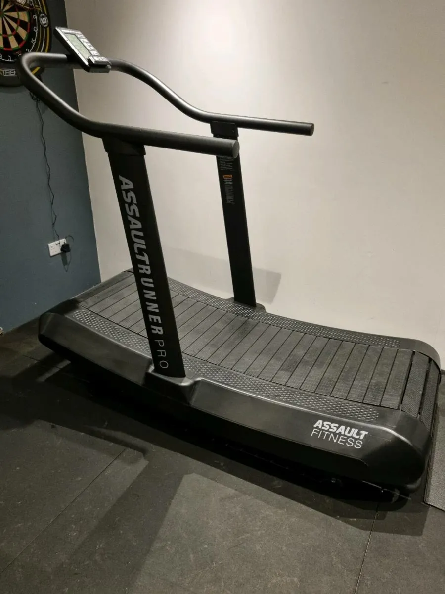 Assault runner pro assault fitness treadmill - Image 1