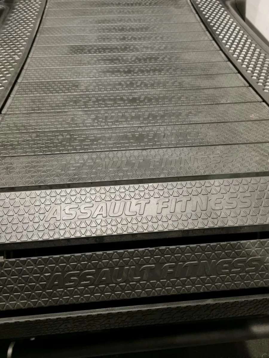 Assault runner pro assault fitness treadmill - Image 3