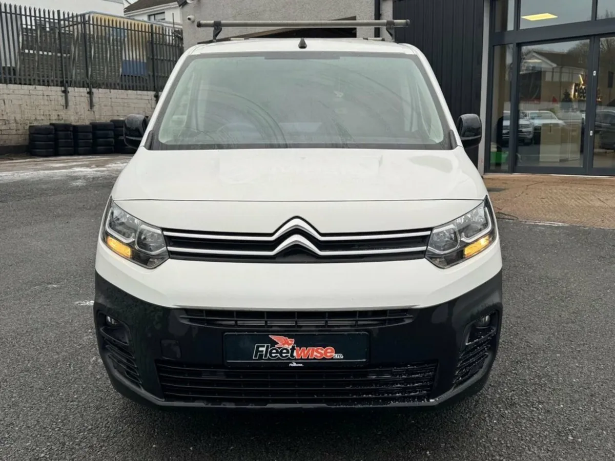 1.5 BlueHDi 1000 Enterprise M Pro Panel Van 5dr Di - Image 2