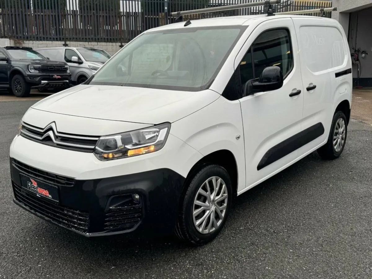 1.5 BlueHDi 1000 Enterprise M Pro Panel Van 5dr Di - Image 3