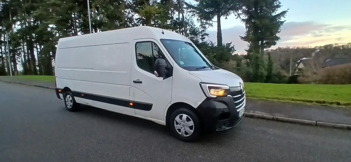 202 Renault master van. Test 1-27. Tax 9-26. - Image 1