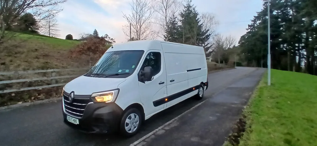 202 Renault master van. Test 1-27. Tax 9-26. - Image 2
