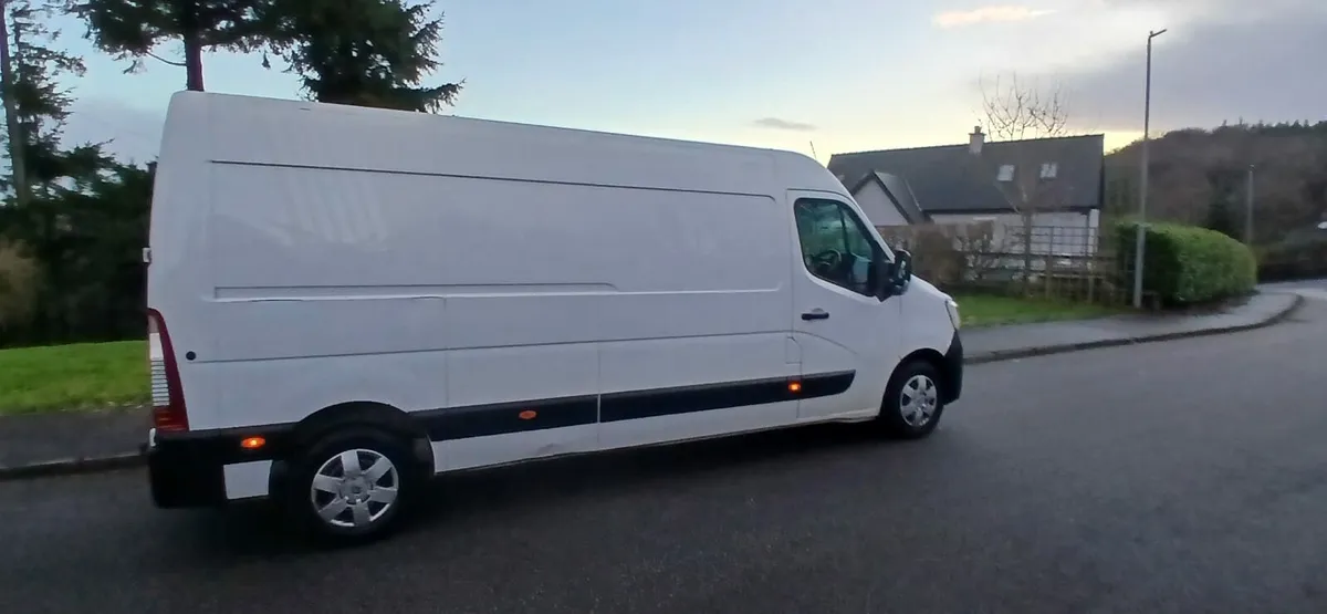 202 Renault master van. Test 1-27. Tax 9-26. - Image 3