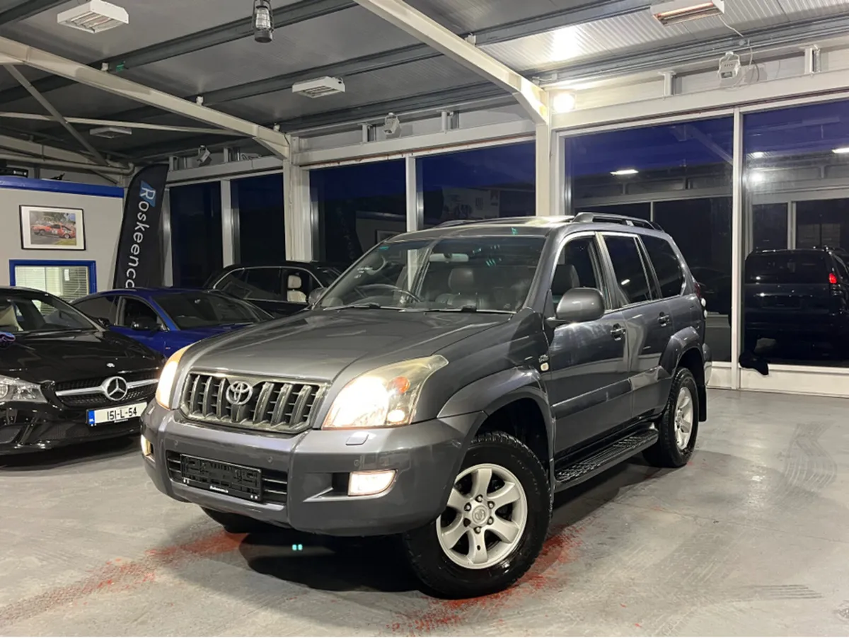 Toyota Land Cruiser INVINCIBLE A D-4D 2 Seat Comme - Image 3