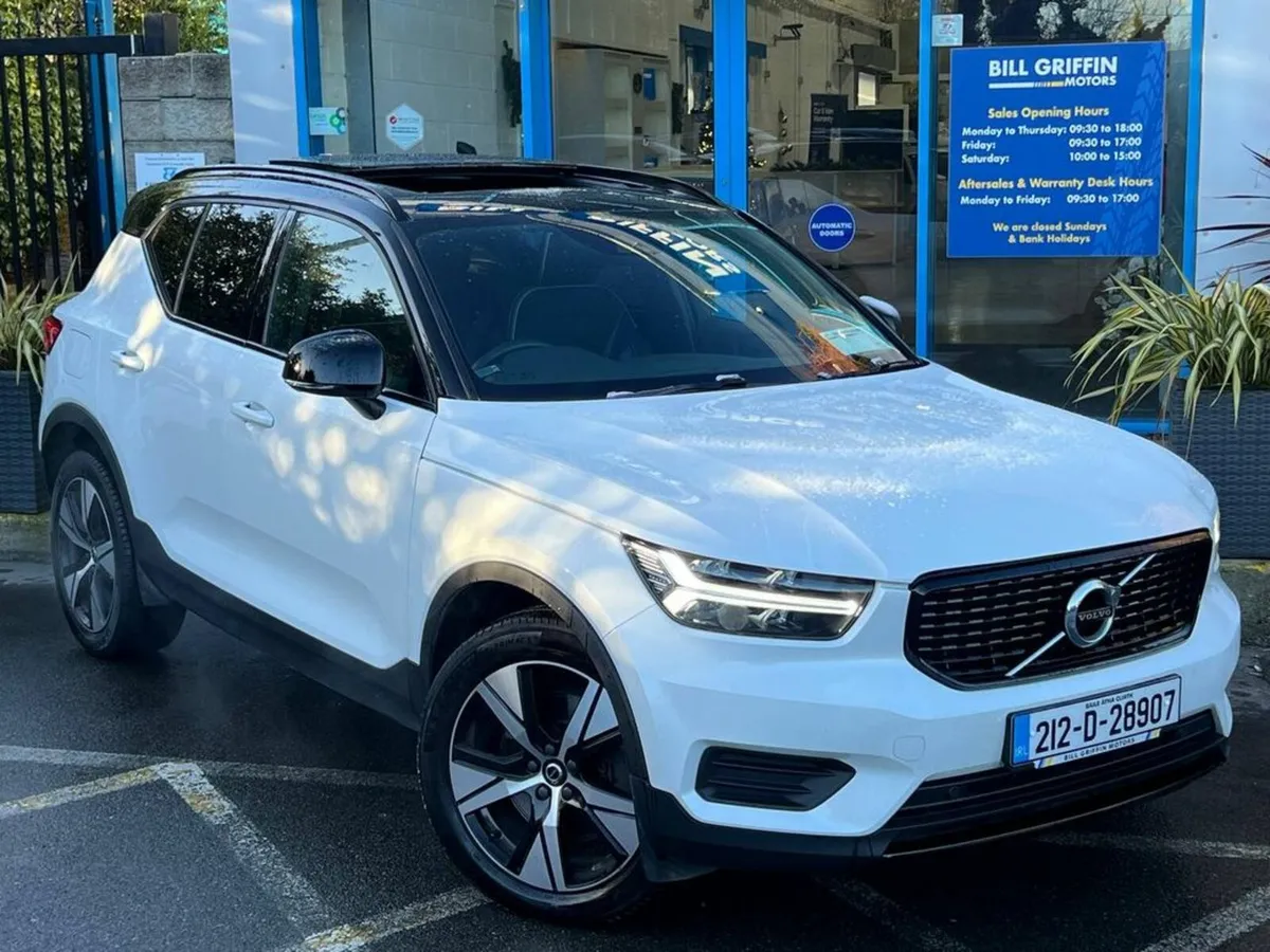 Volvo XC40 R-DESIGN T4 1.5 RECHARGE PHEV // TILT & - Image 1