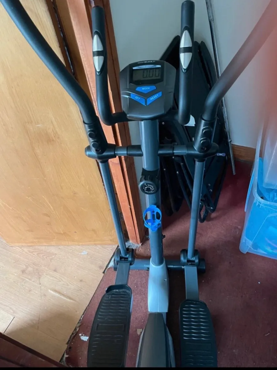 Cross trainer - Image 4