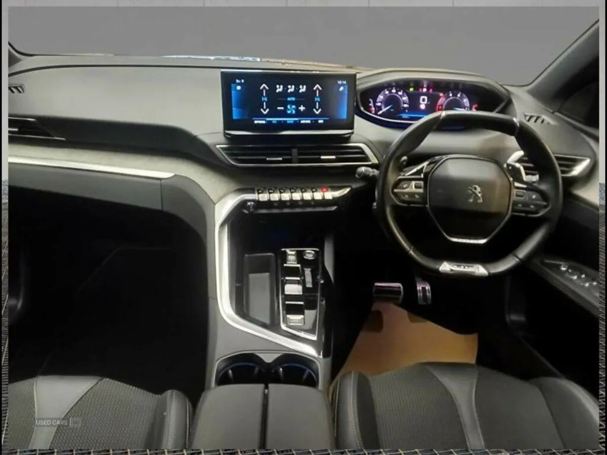 Peugeot 3008 DIESEL ESTATE - Image 4