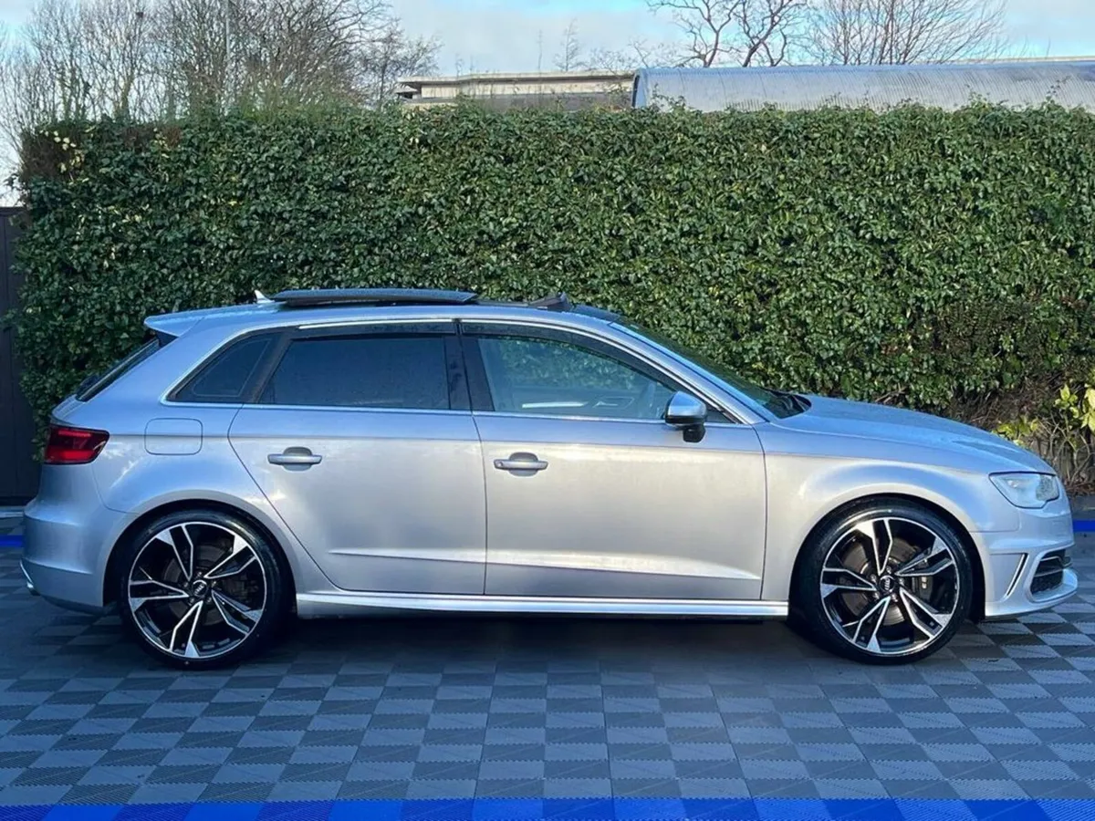 Audi S3 QUATTRO 2.0 TFSI AUTO // OPENING PAN ROOF - Image 4