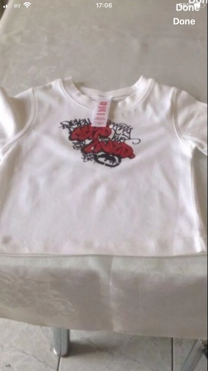 Boys BNWT teeshirt 13/18 mths €5 - Image 1