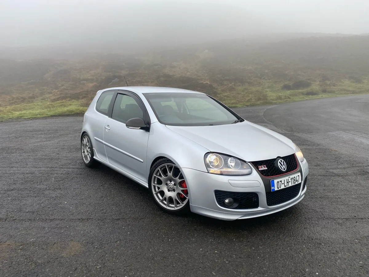 GOLF GTI EDITION 30 - Image 4