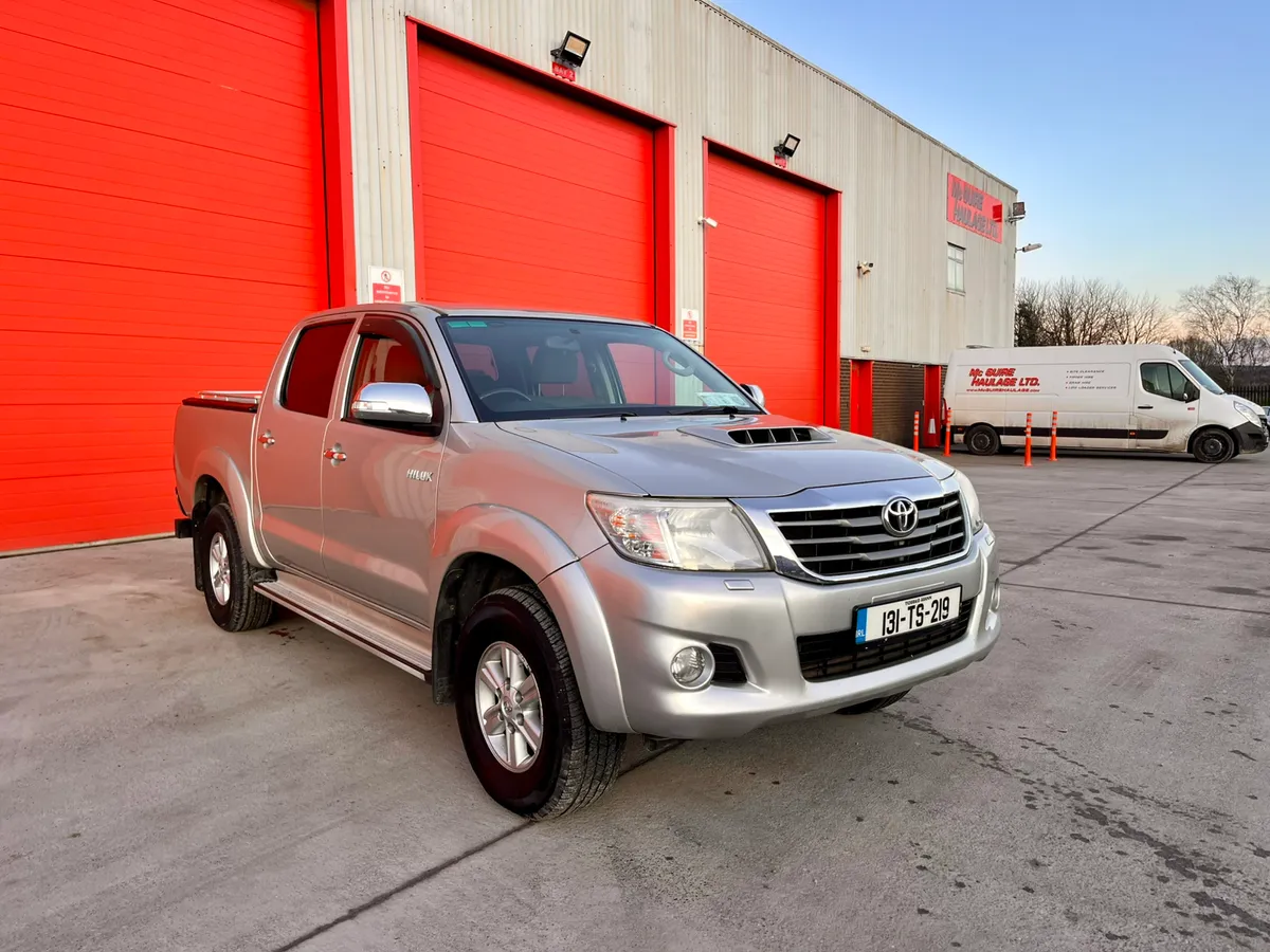 2013 Toyota Hi-Lux Invincible 3.0 D4D - Image 2