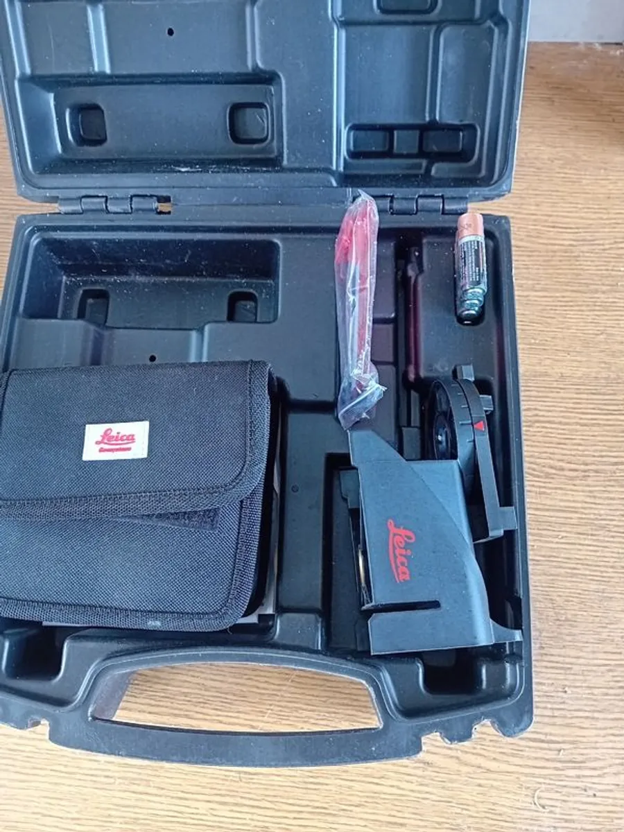 Leica Cross Line Laser Level - Image 3