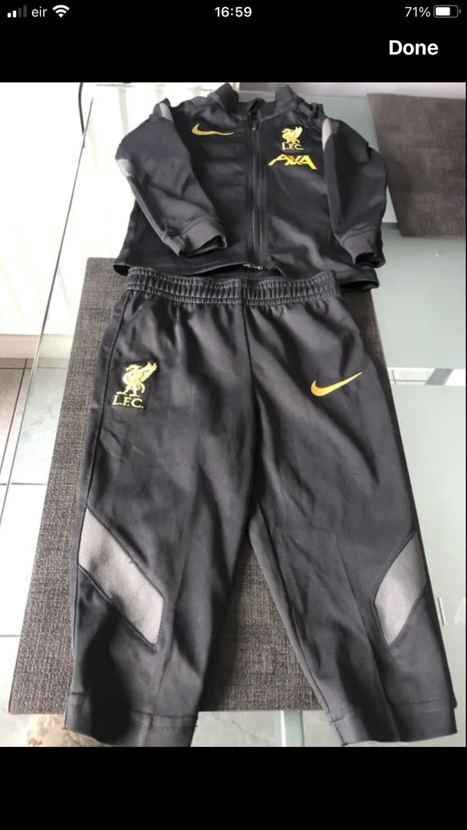 Boys Liverpool tracksuit 12/18 mths €10 - Image 1