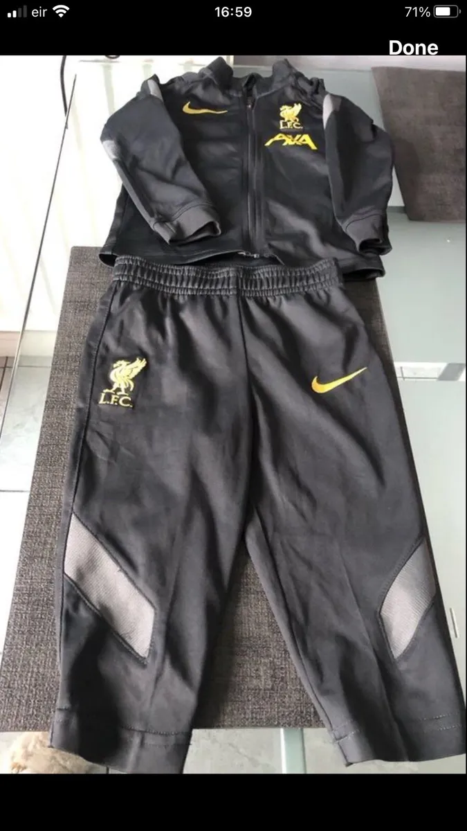 Boys Liverpool tracksuit 12/18 mths €10 - Image 2