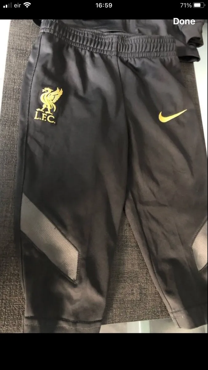 Boys Liverpool tracksuit 12/18 mths €10 - Image 4