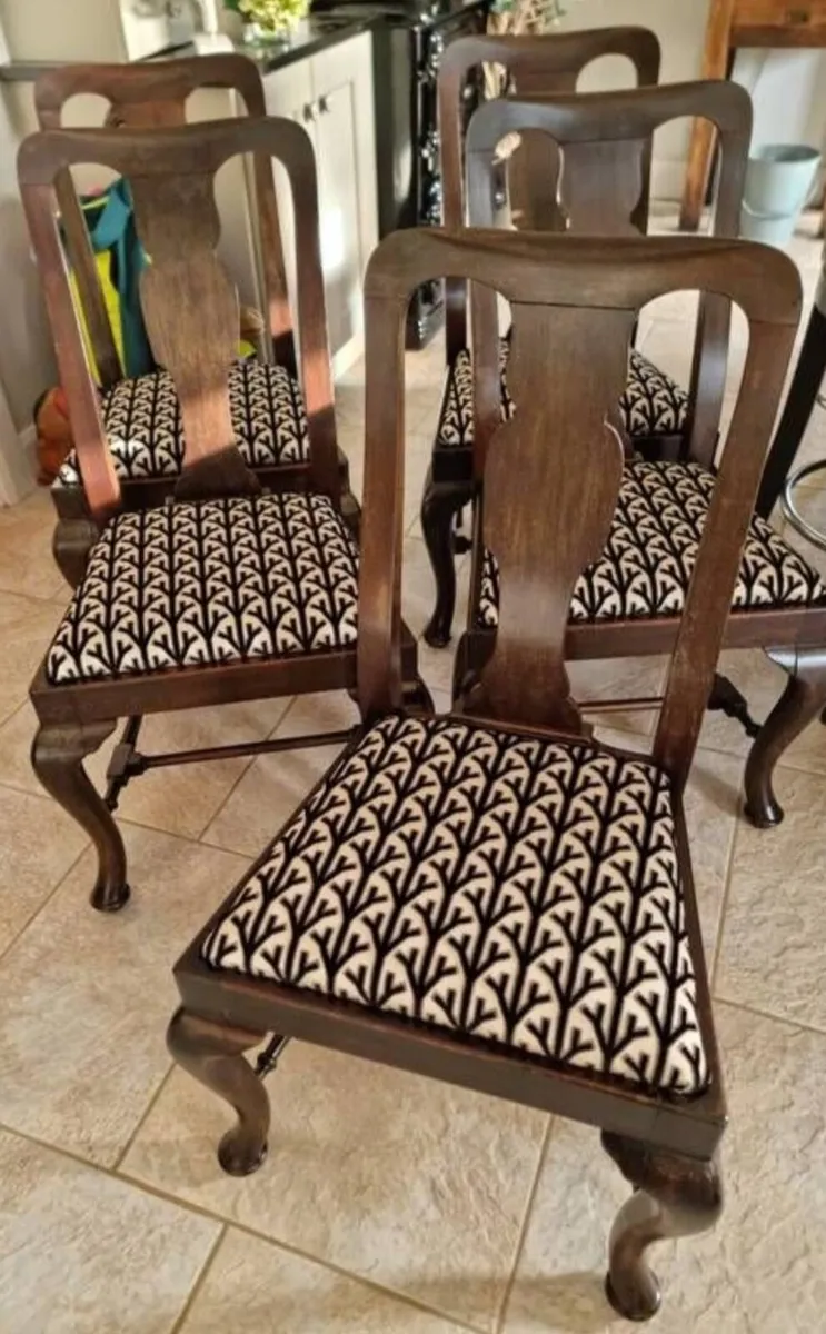 Beautiful Antique Dinning Chairs x 5 - Image 1