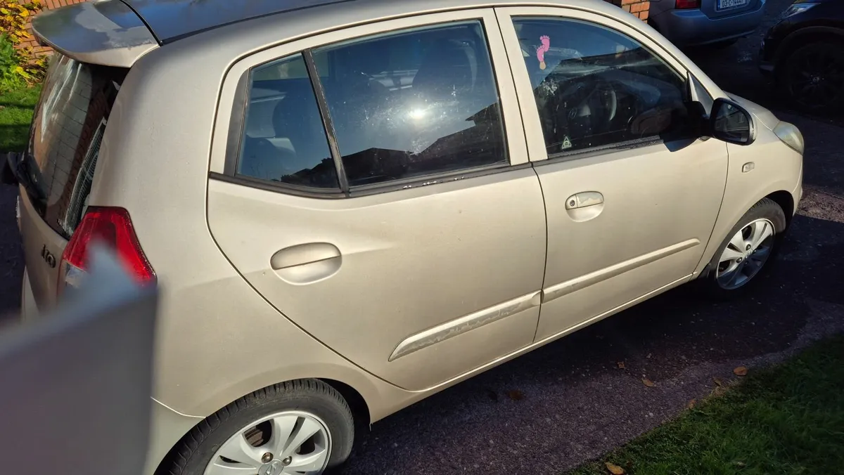 Hyundai i10 2011 - Image 4