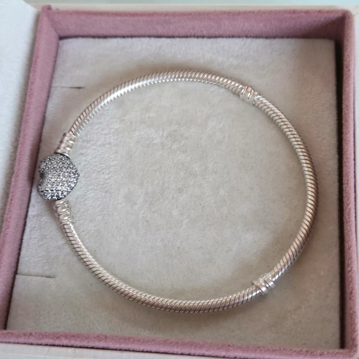 Pandora bracelet heart sparkly claps size 19cm - Image 2