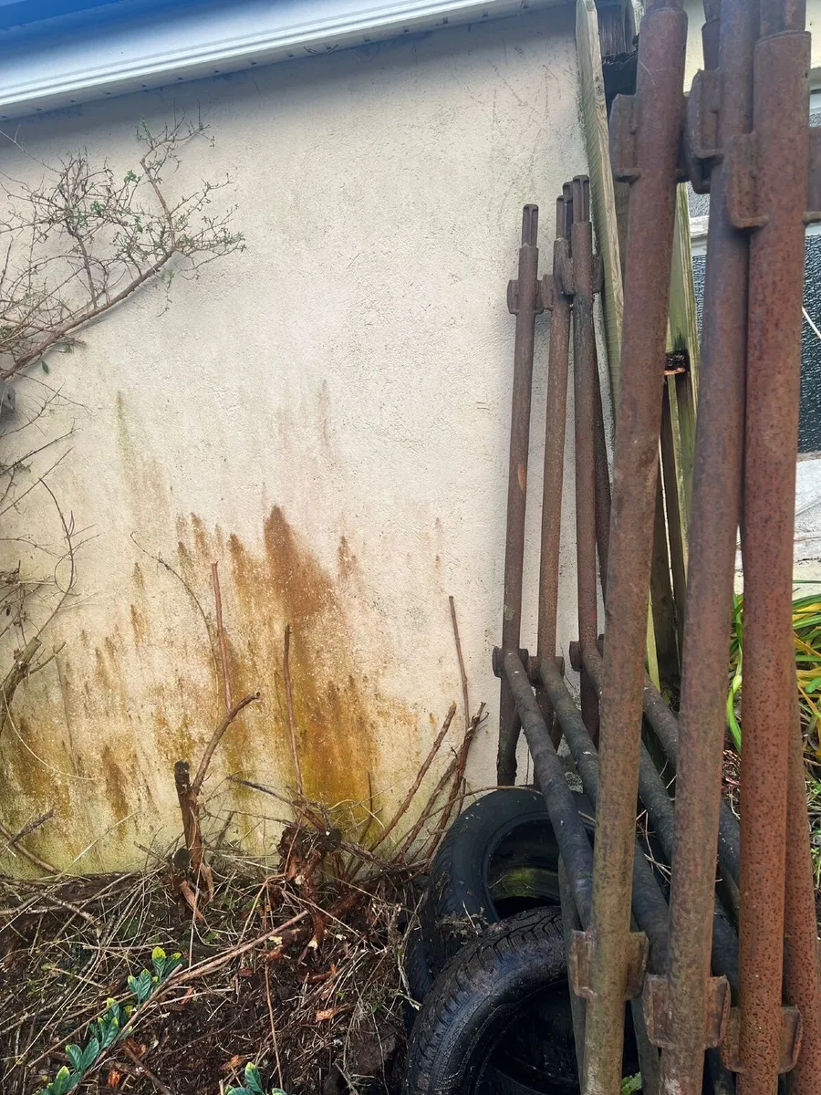 Scaffolding - FREE - old but still fine