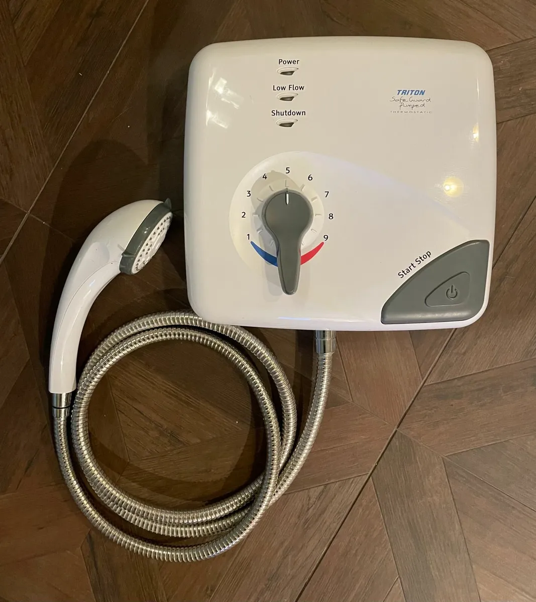 Electric Shower: Triton Safe Guard Pumped  8.5 kW - Image 1