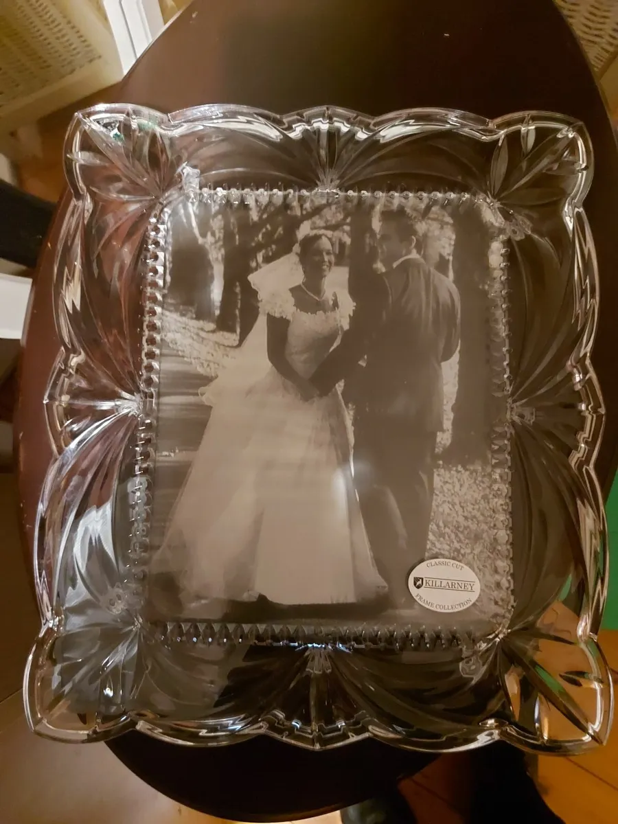 BRAND NEW Killarney Cut Crystal Large Photo Frame - Image 1