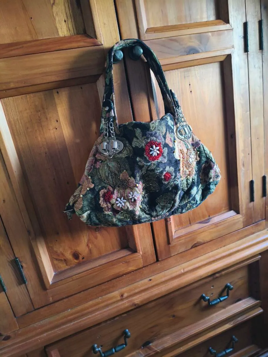 Beautiful vintage style bag 25 - Image 2