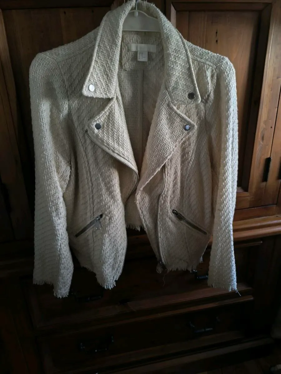 Beautiful jacket 15 Euro - Image 1