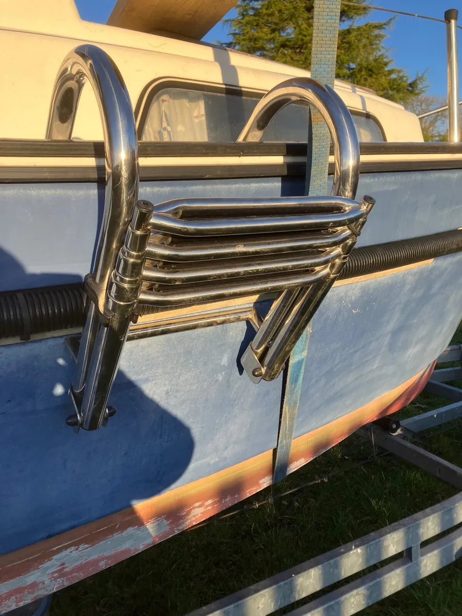 S/STEEL BOAT FOLDING STEPS AND BOW RAIL BRAND NEW - Image 1