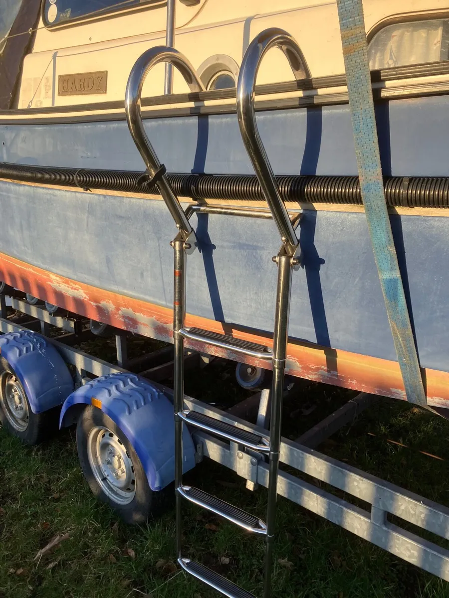 S/STEEL BOAT FOLDING STEPS AND BOW RAIL BRAND NEW - Image 2