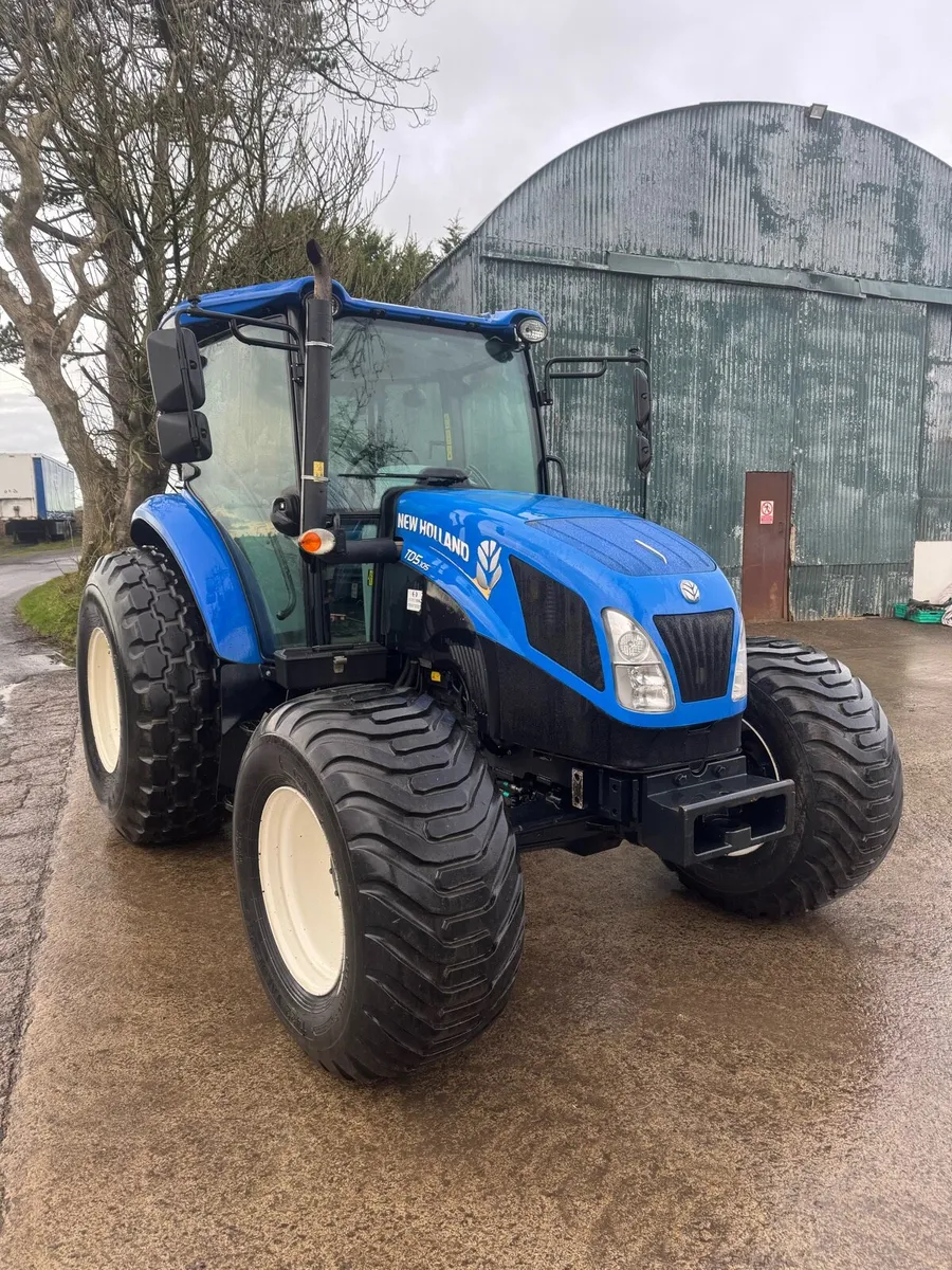 New Holland TD5.105 Tractor - Image 2