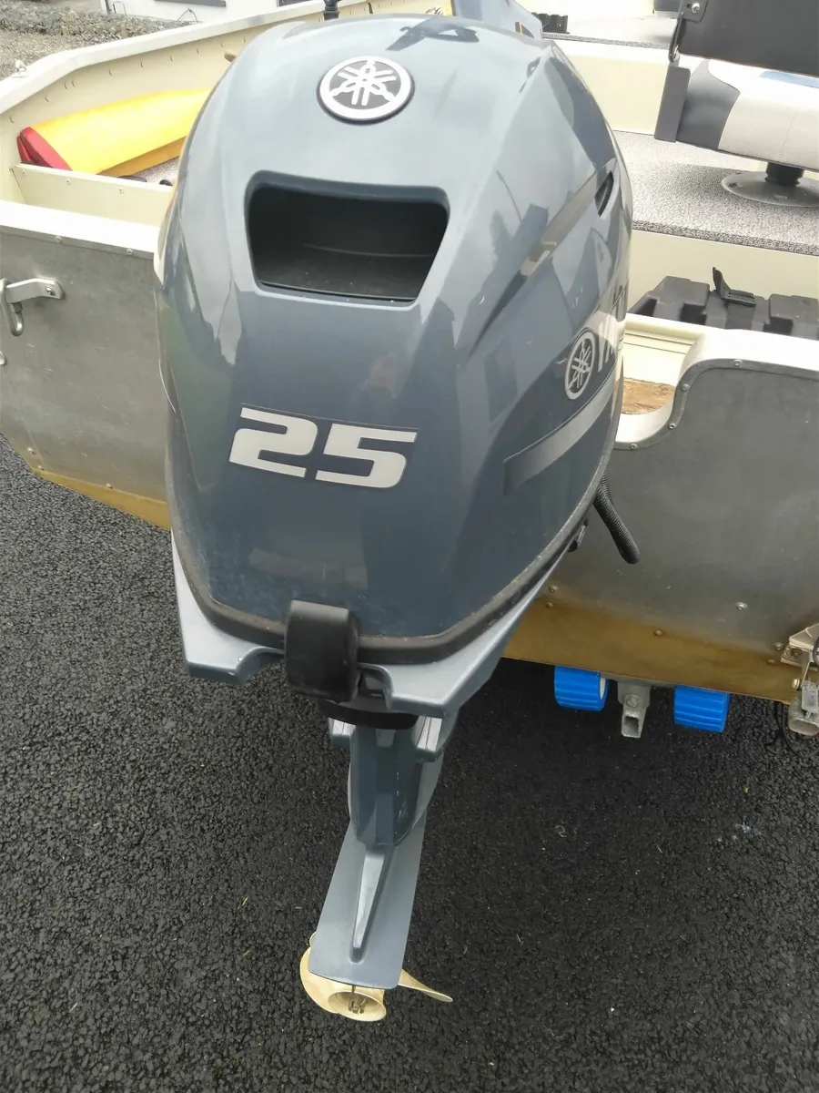 Aluminium boat - Image 2