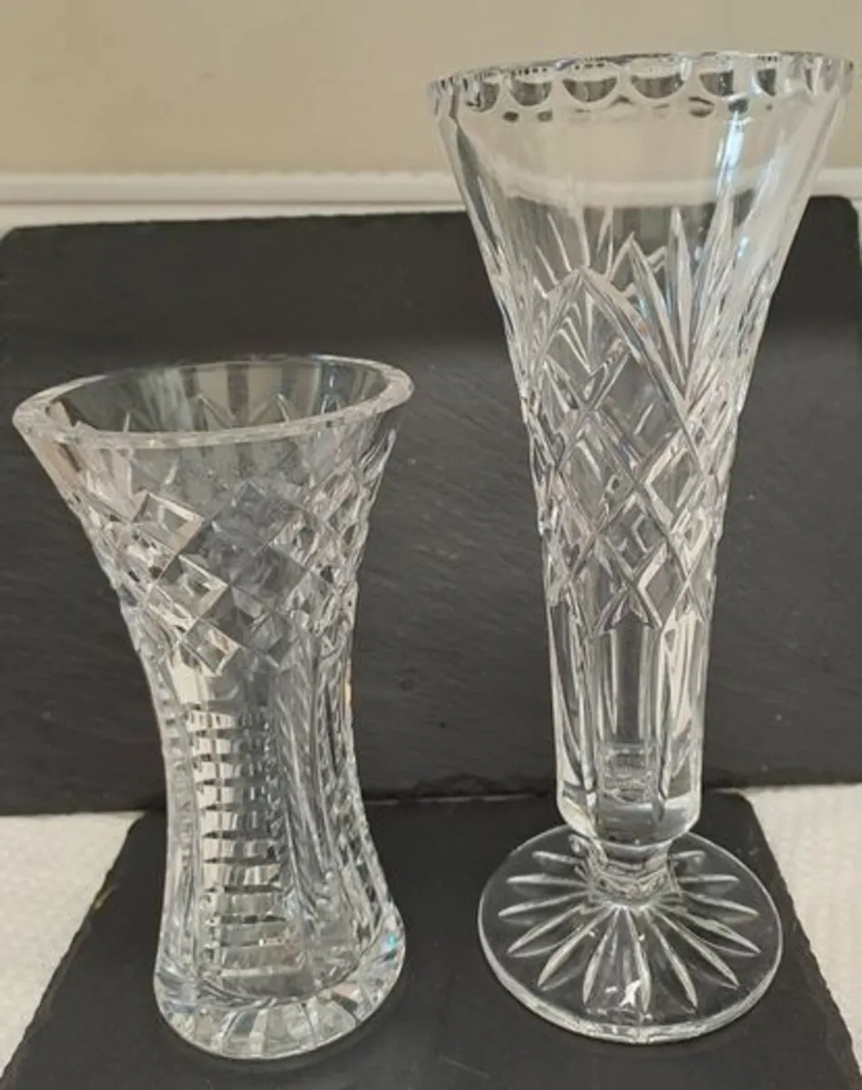 2 cut crystal flower vases - Image 1