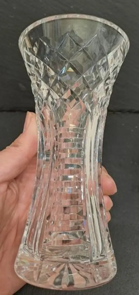 2 cut crystal flower vases - Image 2