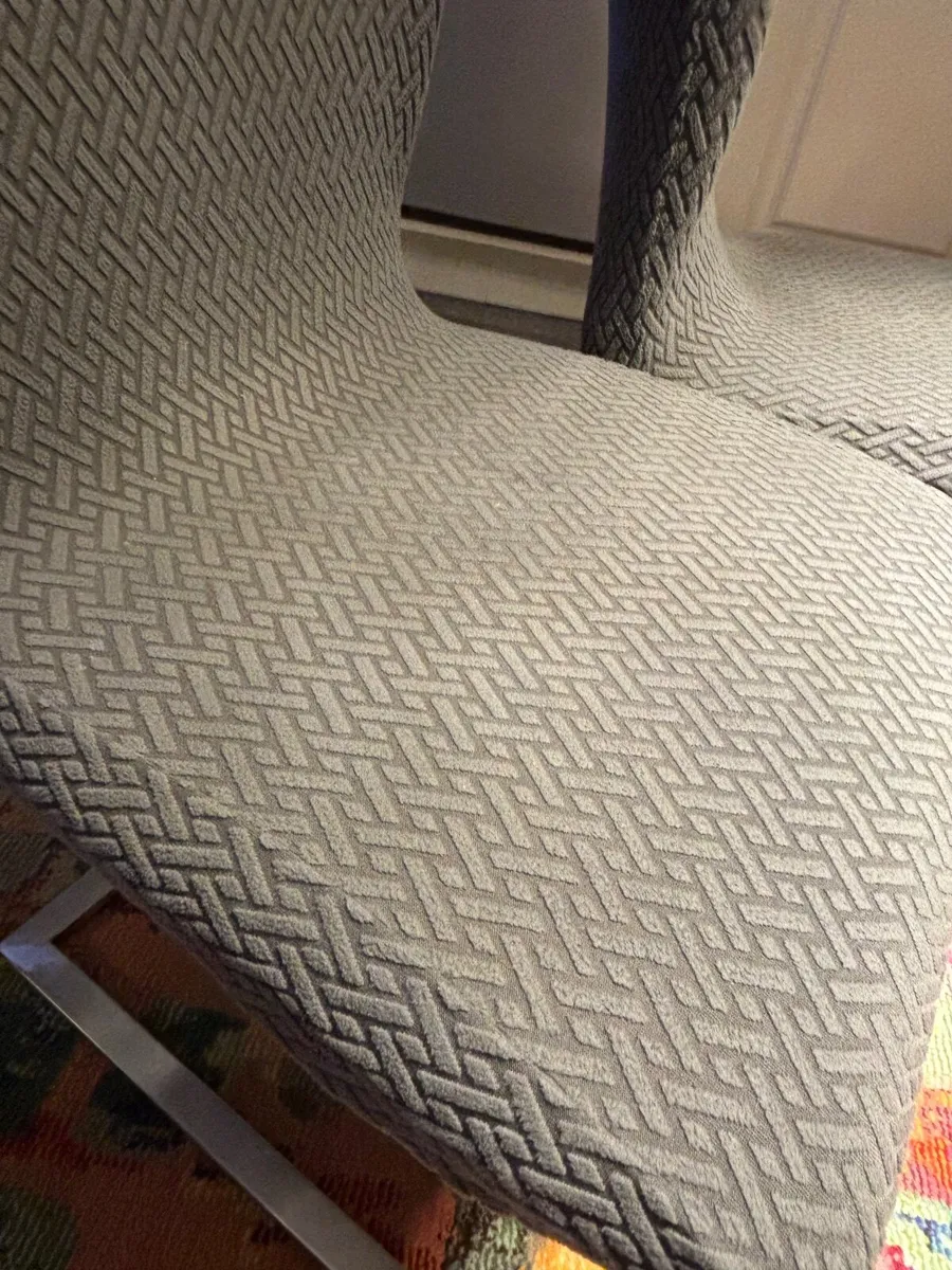 4 dining chairs - Image 2