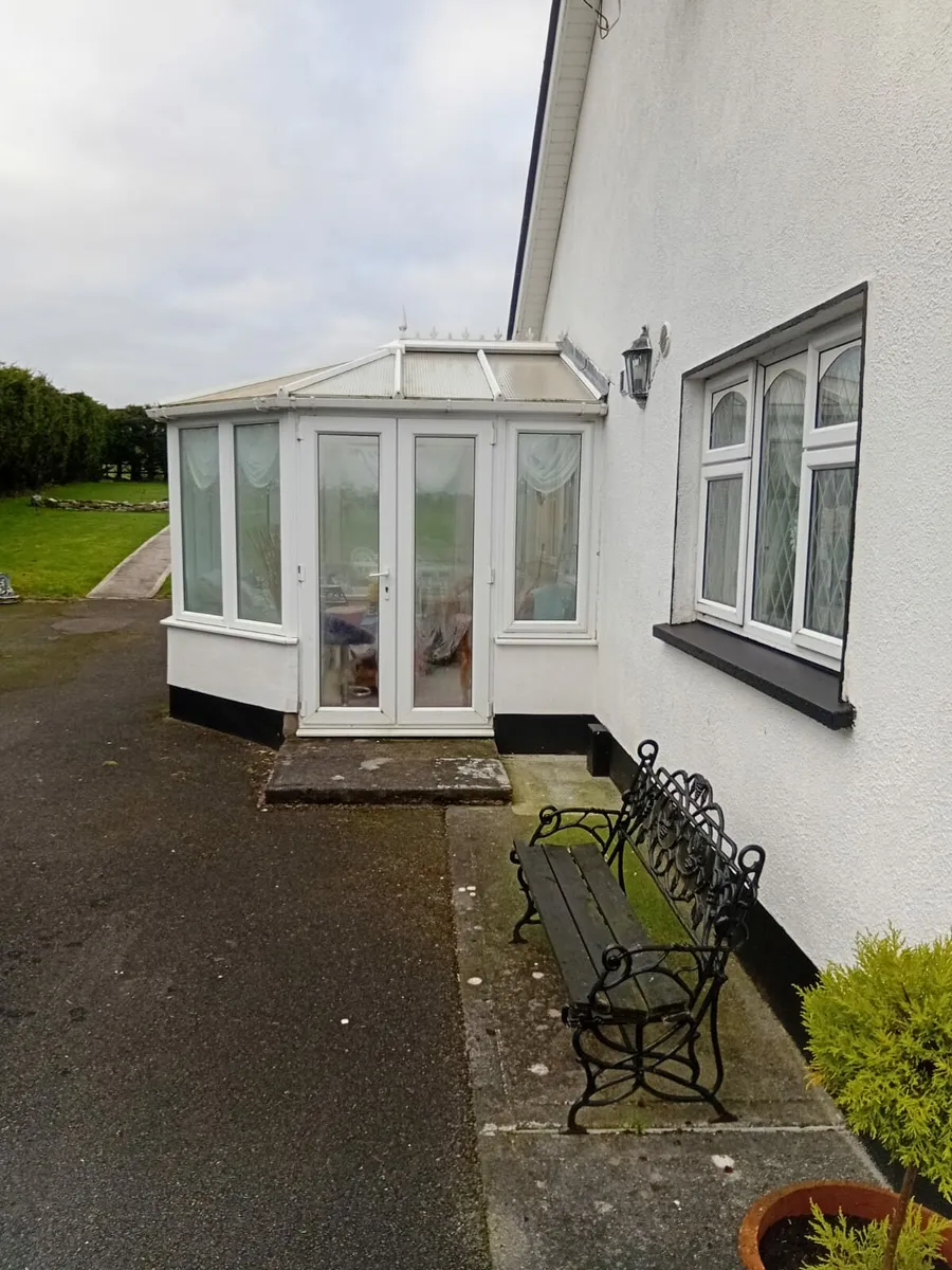 COMPLETE CONSERVATORY EXCELLENT CONDITION - Image 1
